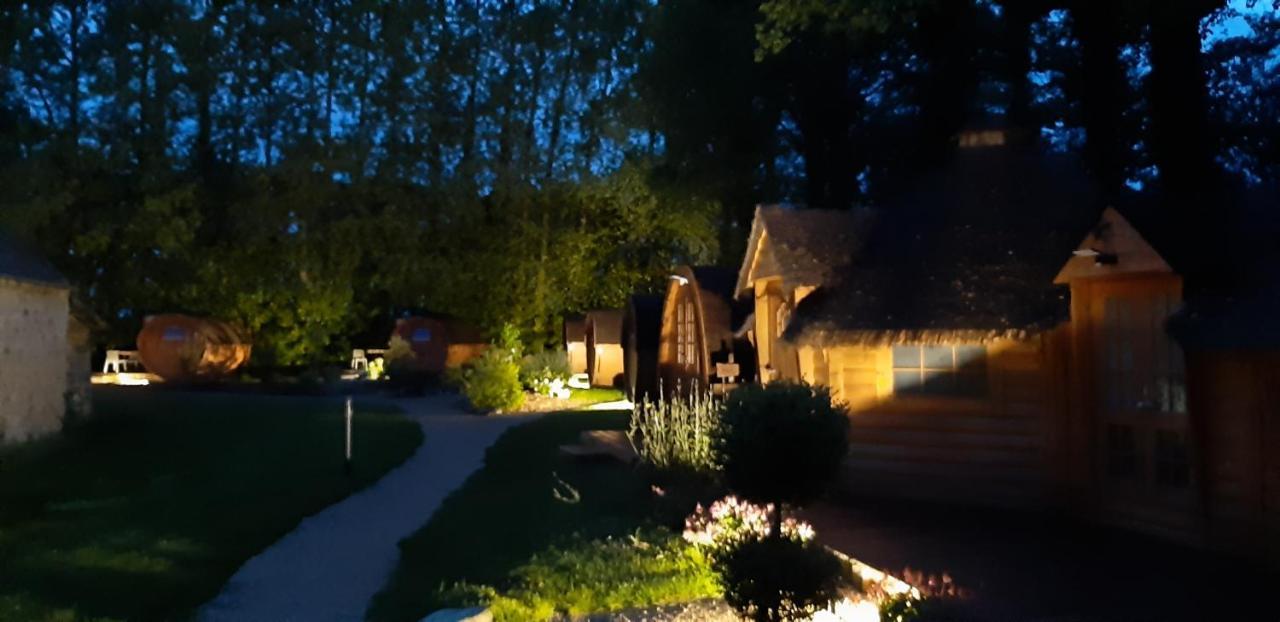Tonn"O Loisirs Villa Servel ภายนอก รูปภาพ