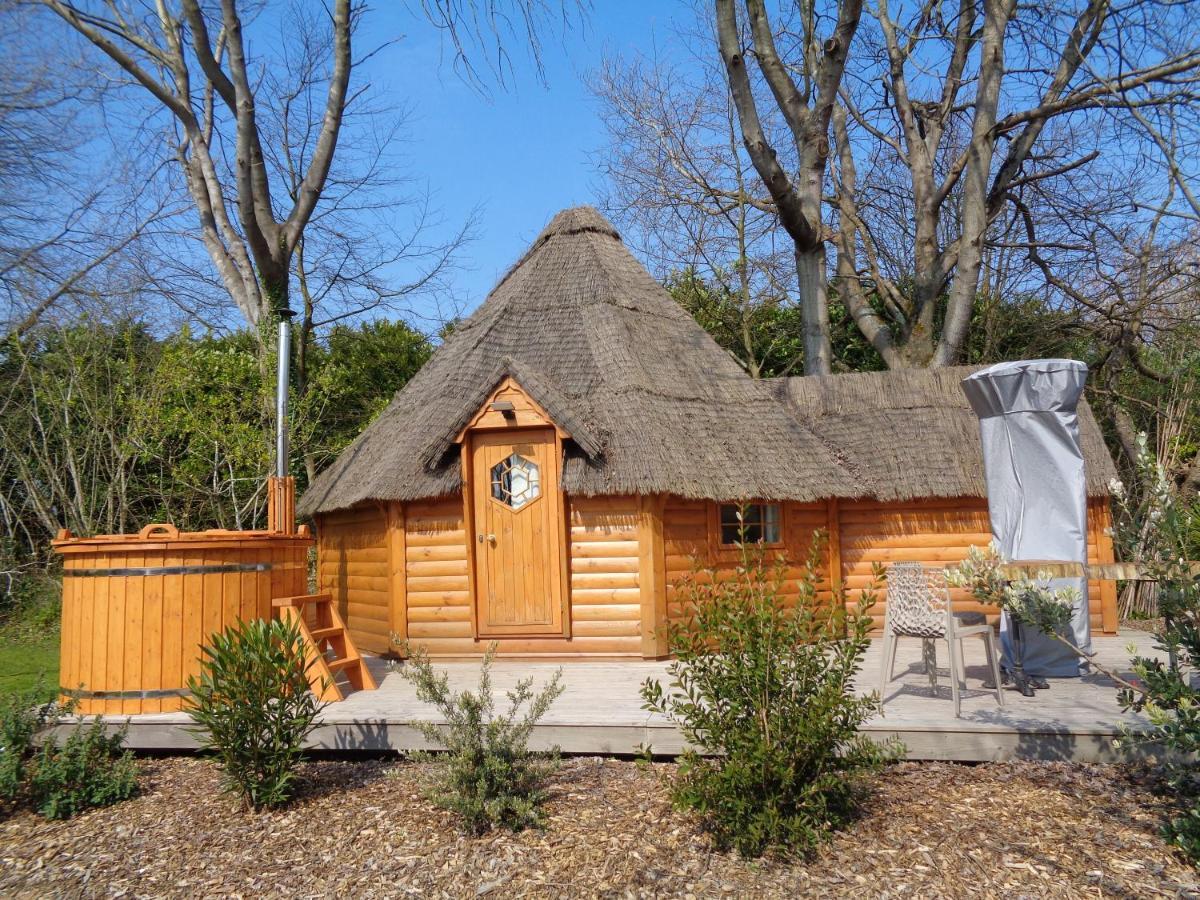 Tonn"O Loisirs Villa Servel ภายนอก รูปภาพ